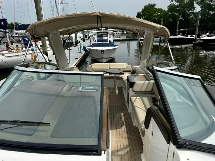 30 Yards Yacht Photos Pics 