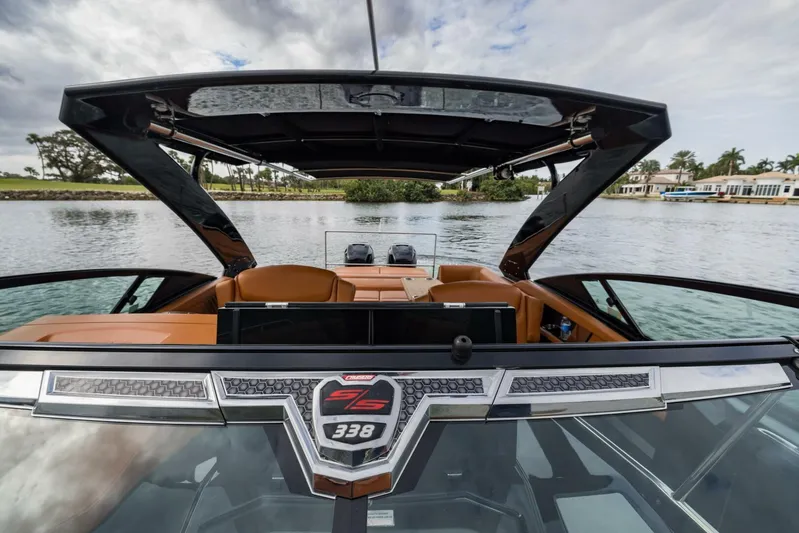 Sasea Sandy Yacht Photos Pics 2020 Cruisers Yachts 338 South Beach Edition - Image 28