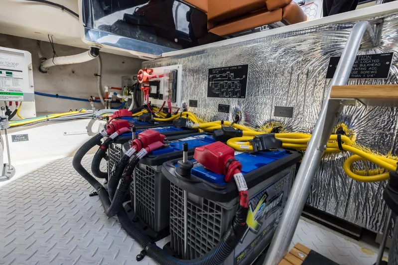 Sasea Sandy Yacht Photos Pics 2020 Cruisers Yachts 338 South Beach Edition - Image 43