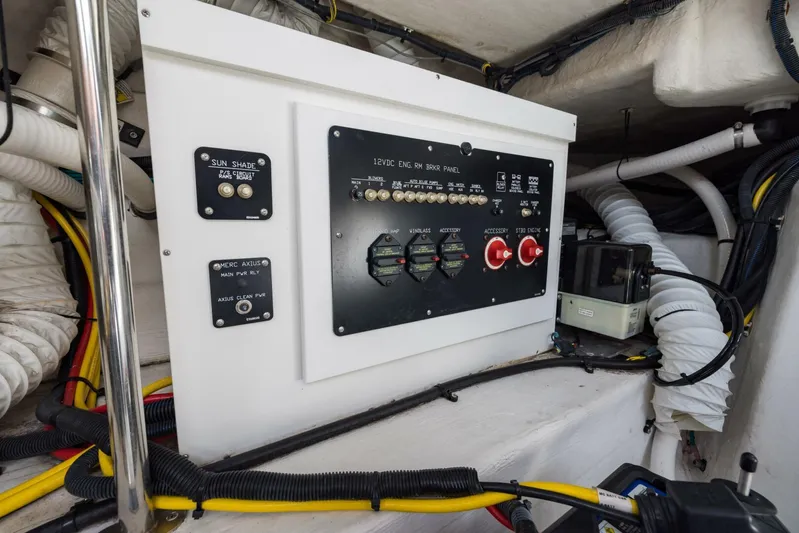 Sasea Sandy Yacht Photos Pics 2020 Cruisers Yachts 338 South Beach Edition - Image 44