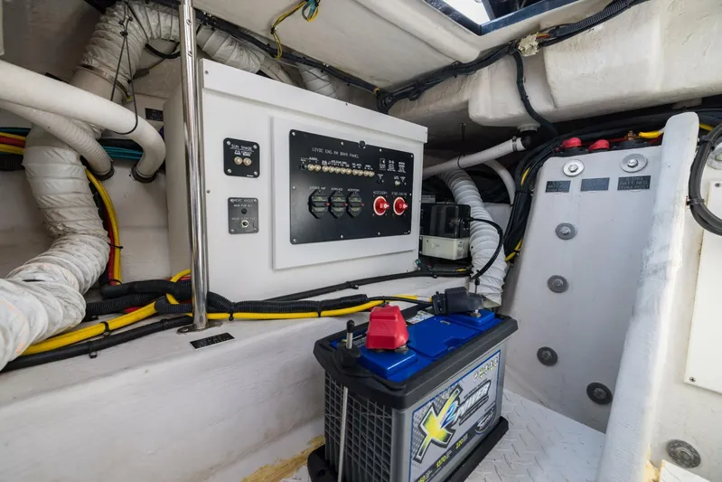 Sasea Sandy Yacht Photos Pics 2020 Cruisers Yachts 338 South Beach Edition - Image 45