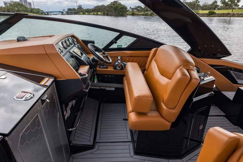 Sasea Sandy Yacht Photos Pics 2020 Cruisers Yachts 338 South Beach Edition - Image 23