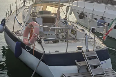 1979 Oyster Heritage 37'