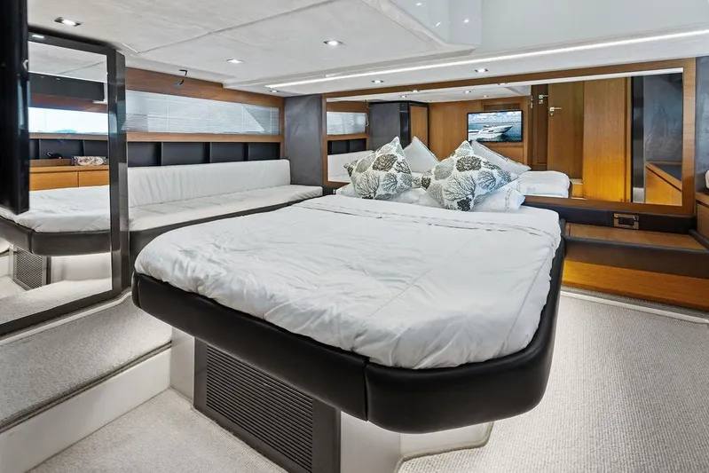  Yacht Photos Pics Luxurious interior of 2013 Azimut Atlantis 48 yacht with modern bedroom design.