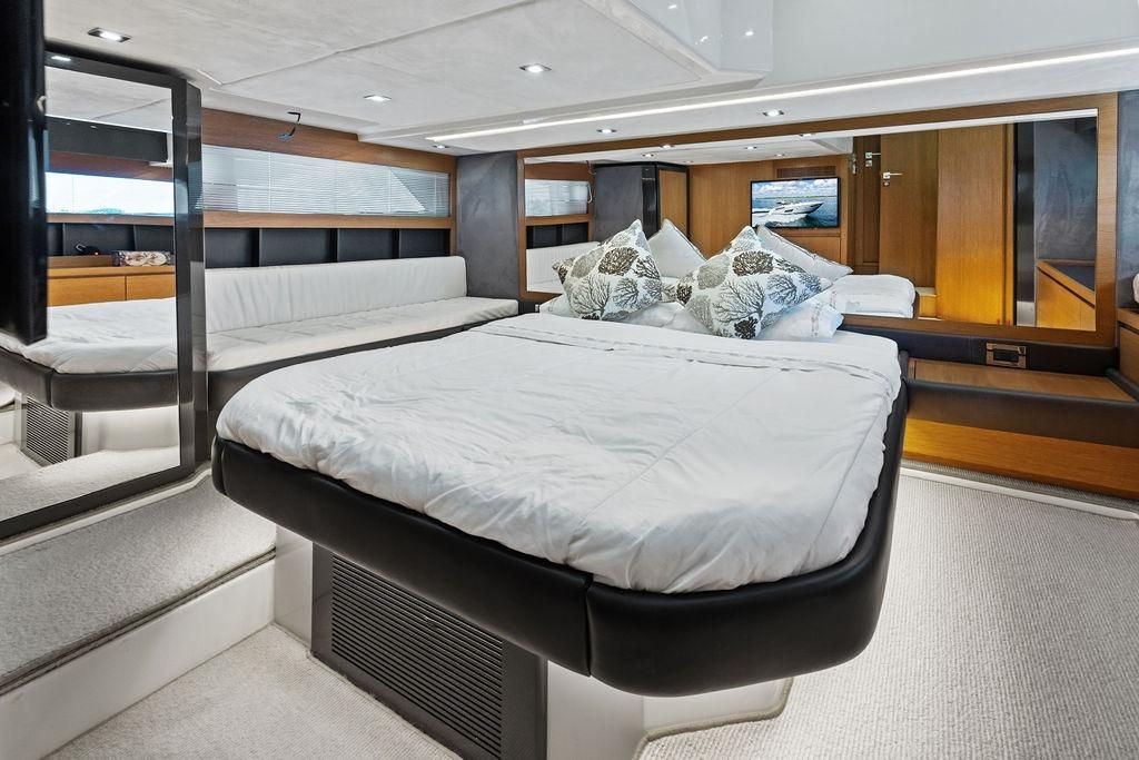 2013 Azimut 48 