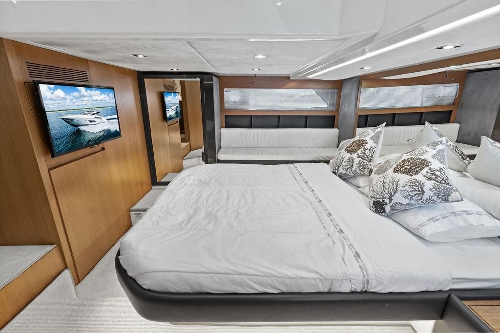 2013 Azimut 48 