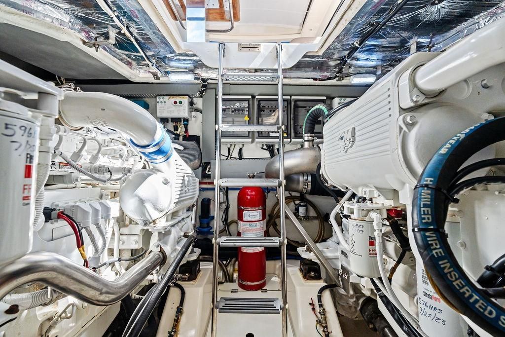 2013 Azimut 48 