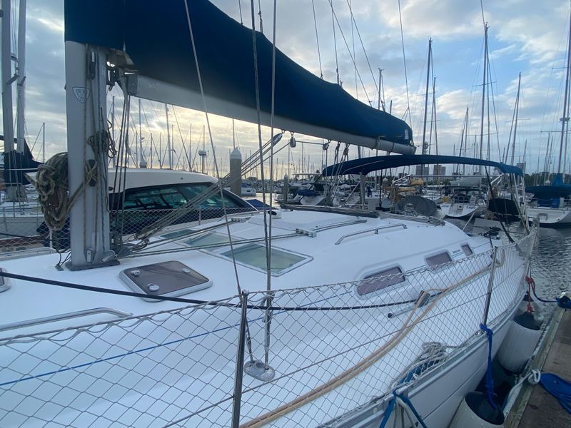 2006 Beneteau 393