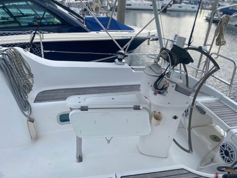 2006 Beneteau 393