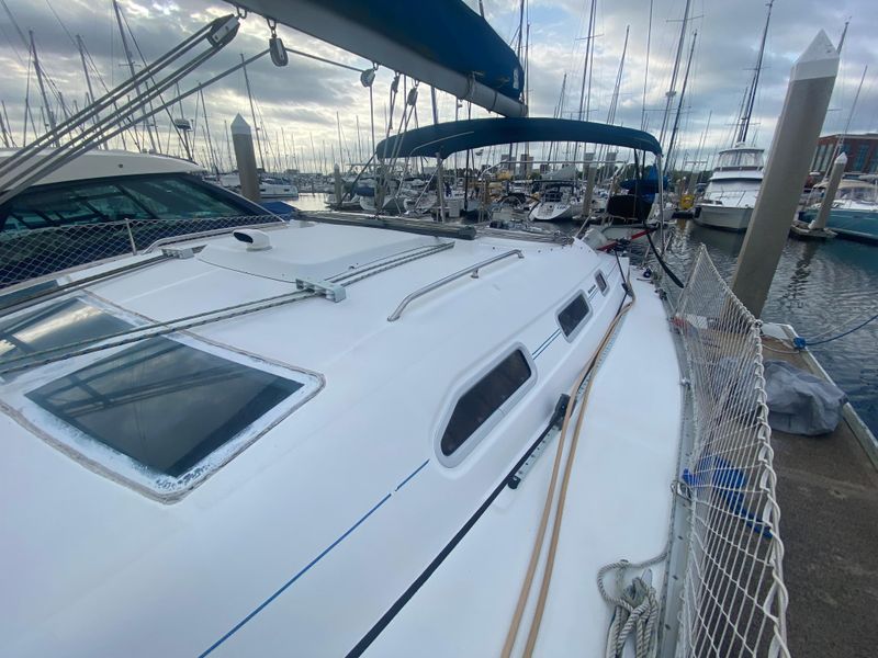 2006 Beneteau 393