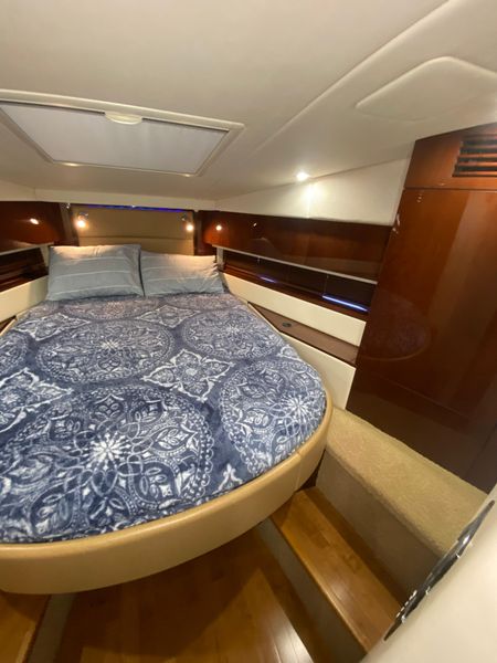 2011 Sea Ray 450 Sundancer