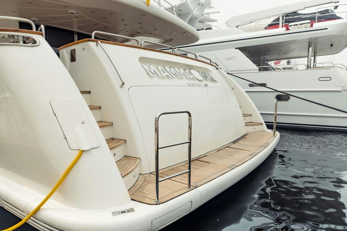 2007 Benetti 120 