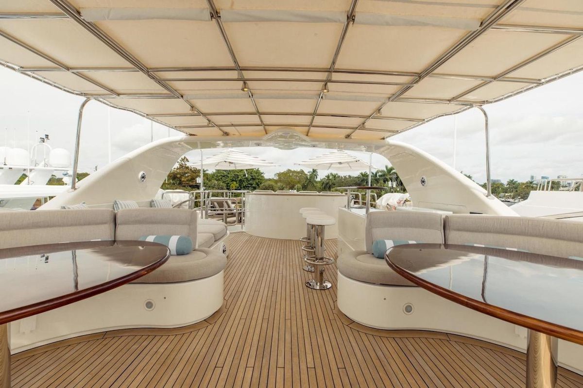 2007 Benetti 120 