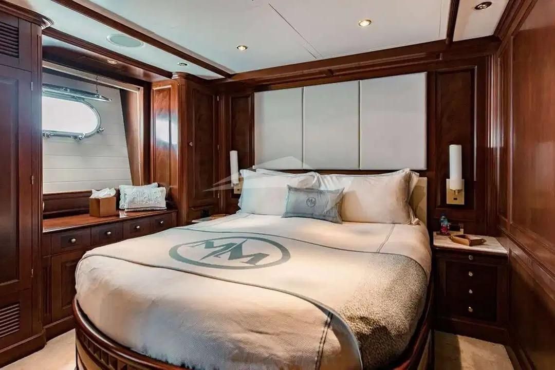 2007 Benetti 120 