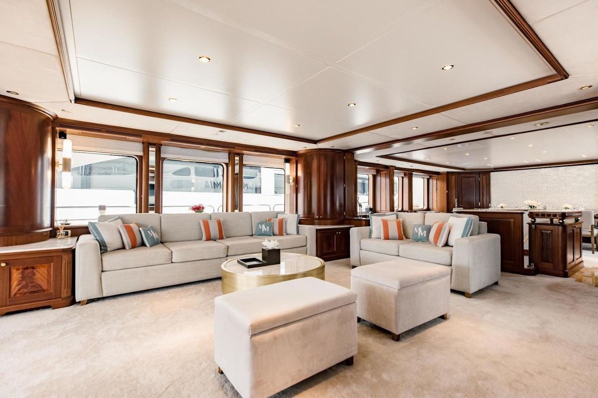 2007 Benetti 120 