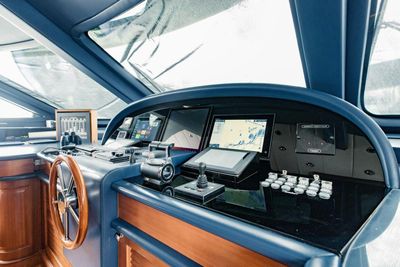 Yacht