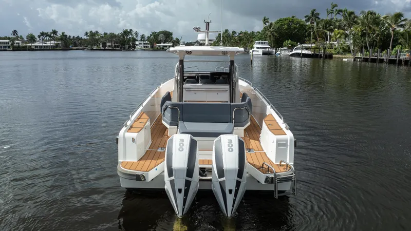 Moonrise Yacht Photos Pics 