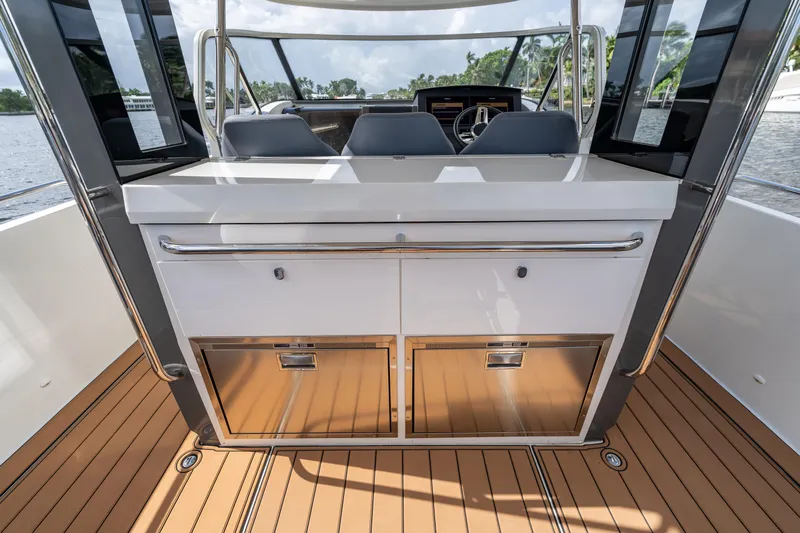 Moonrise Yacht Photos Pics 