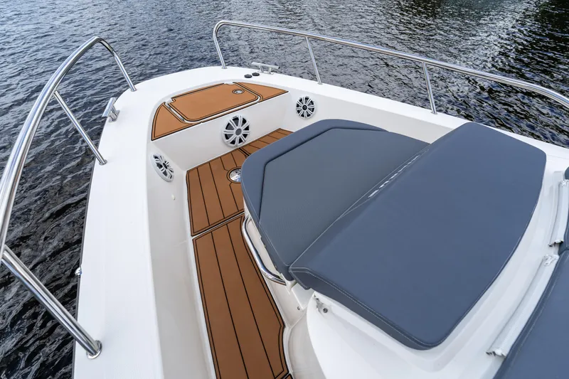 Moonrise Yacht Photos Pics 