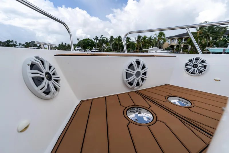 Moonrise Yacht Photos Pics 