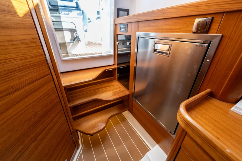 Moonrise Yacht Photos Pics 