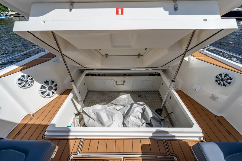 Moonrise Yacht Photos Pics 