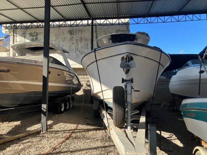 Dos Amigos Yacht Photos Pics 2006 Grady-White Bimini 306 boat on trailer in covered storage.