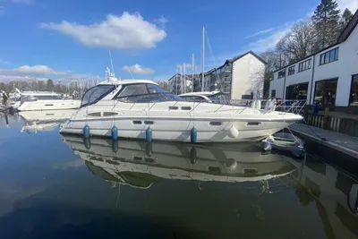 2001 Sealine S48