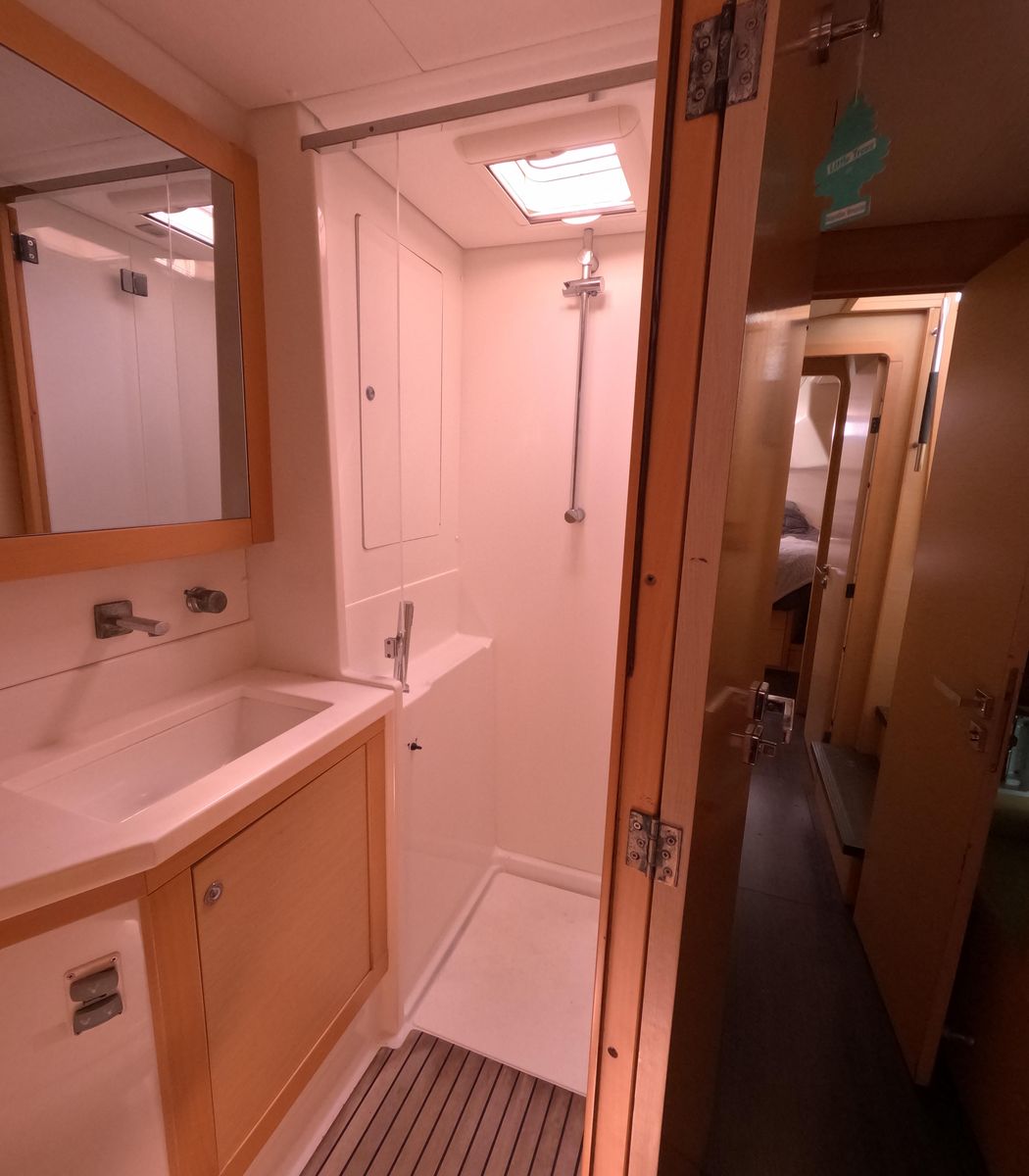 2014 Lagoon 45 