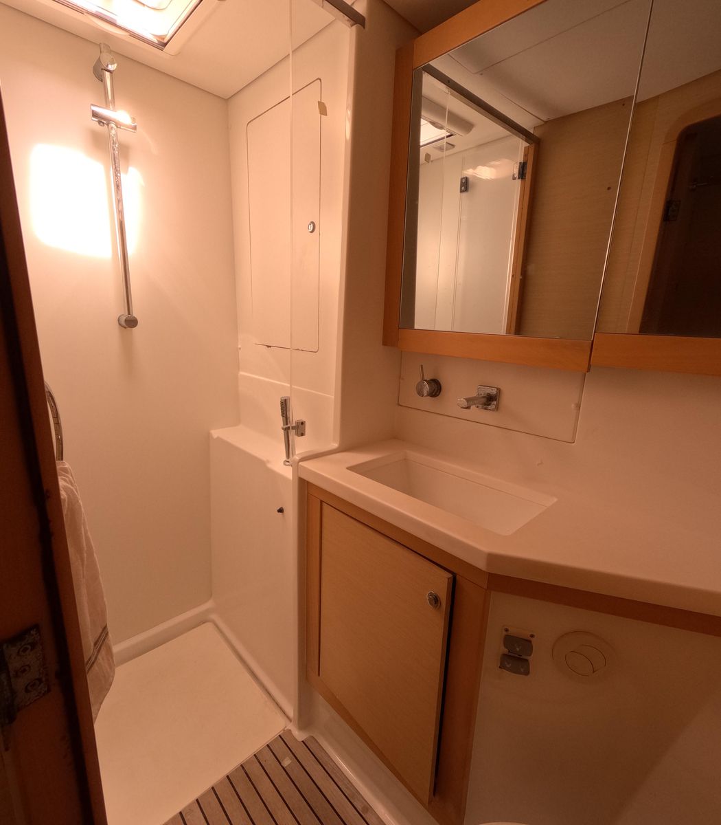 2014 Lagoon 45 
