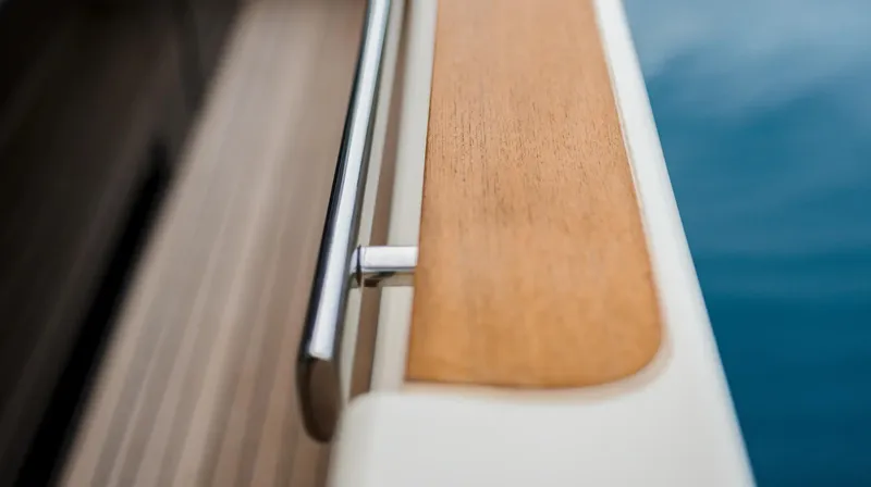  Yacht Photos Pics Invictus Yacht ST550 for sale