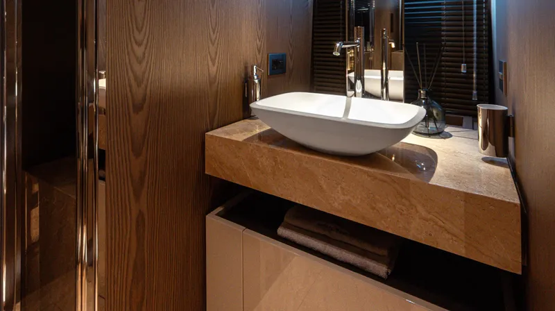  Yacht Photos Pics Invictus Yacht ST550 for sale