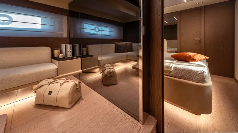  Yacht Photos Pics Invictus Yacht ST550 for sale