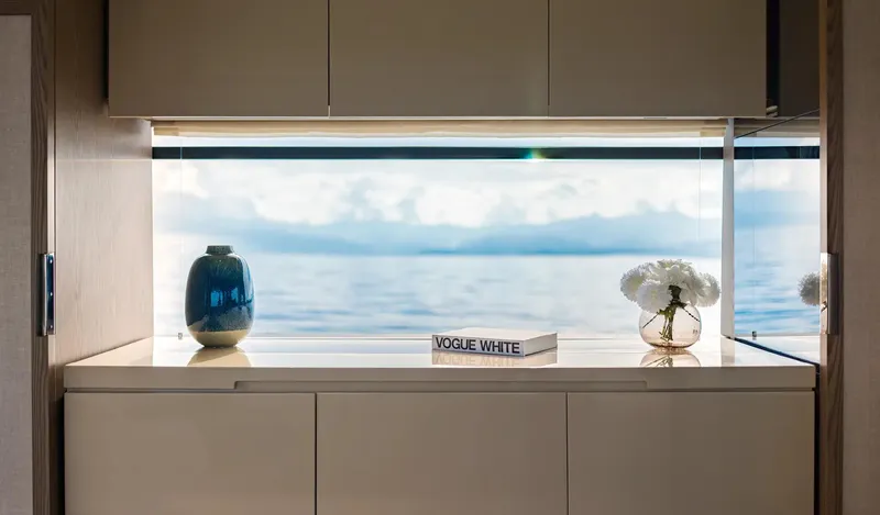  Yacht Photos Pics Invictus Yacht ST550 for sale