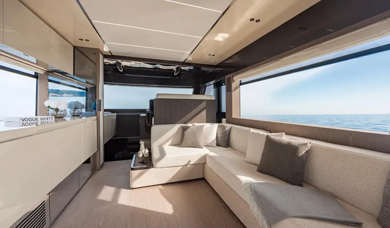  Yacht Photos Pics Invictus Yacht ST550 for sale