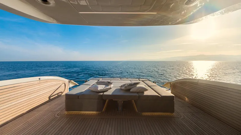  Yacht Photos Pics Invictus Yacht ST550 for sale