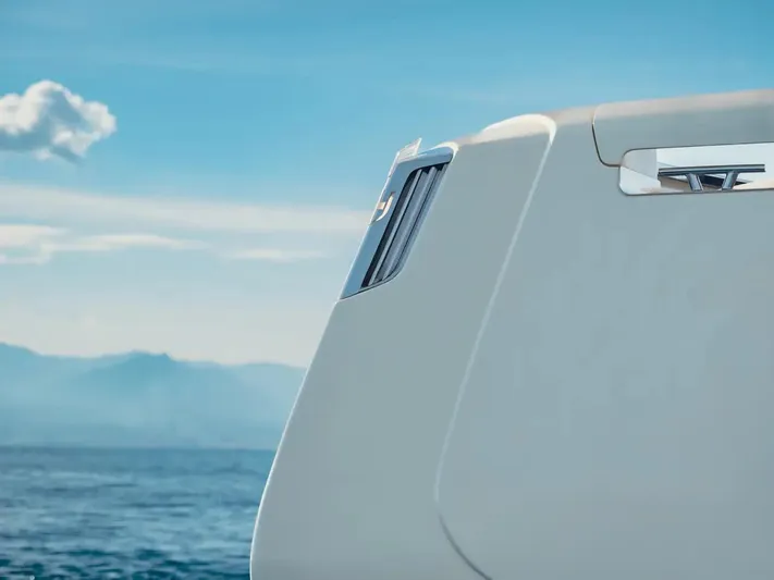  Yacht Photos Pics Invictus Yacht ST550 for sale