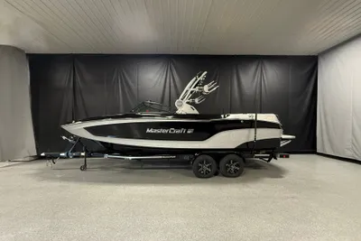 MasterCraft XT24