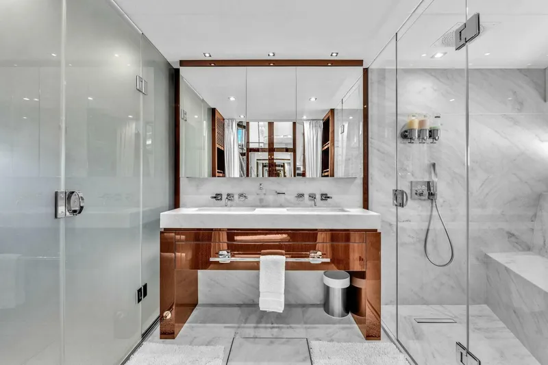 Karillian & Company Yacht Photos Pics 2018 Sunseeker 95 Yacht - Image 62