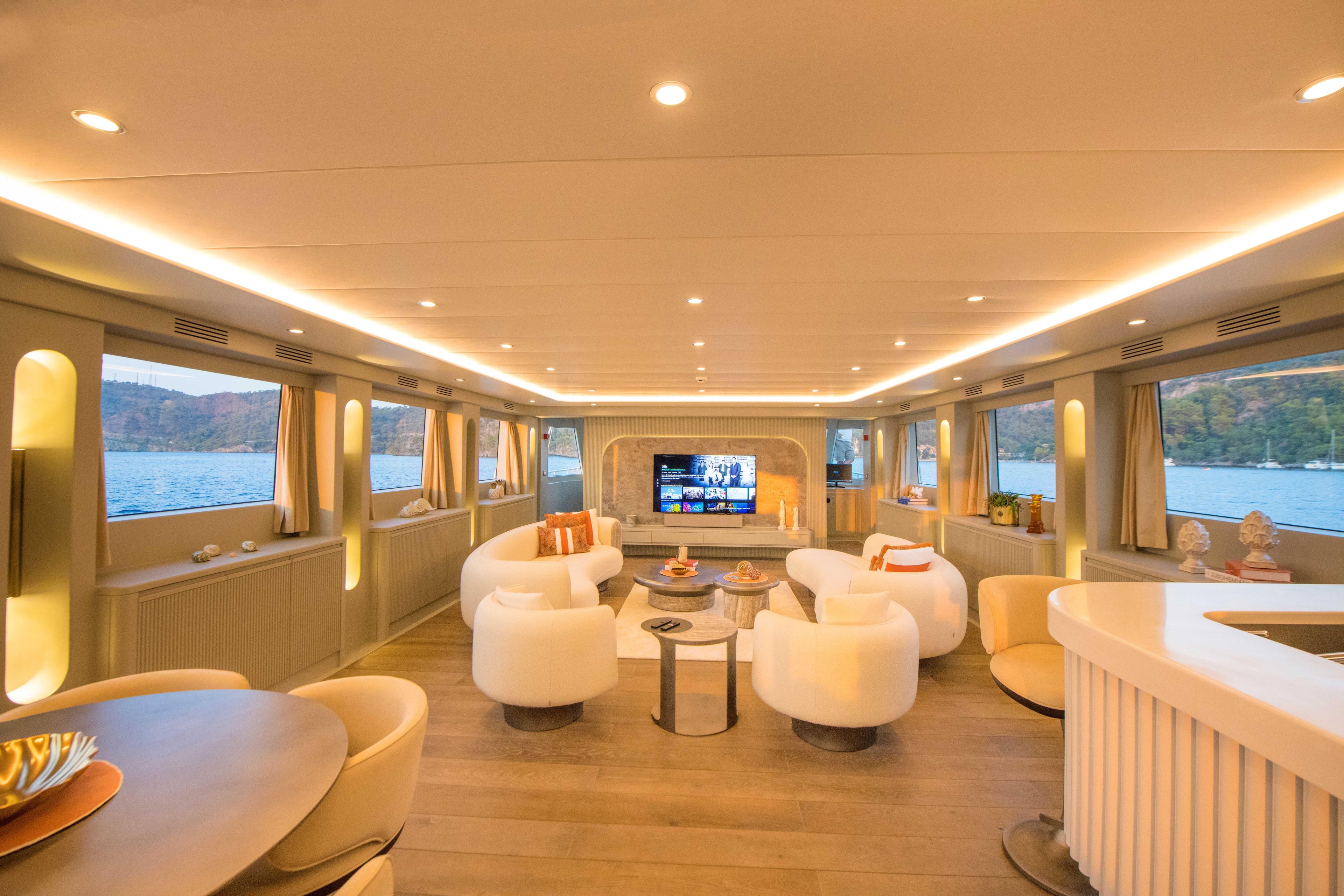 Yacht