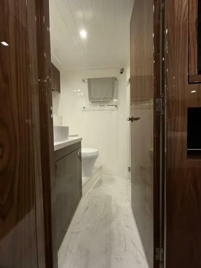 Wine Down Yacht Photos Pics 2022 Riviera 5400 Sport Yacht Platinum Edition - Image 39