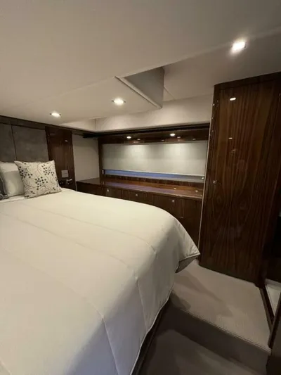 Wine Down Yacht Photos Pics 2022 Riviera 5400 Sport Yacht Platinum Edition - Image 36