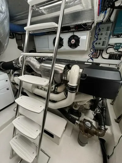 Wine Down Yacht Photos Pics 2022 Riviera 5400 Sport Yacht Platinum Edition - Image 45