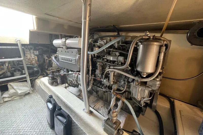 Reel It In Yacht Photos Pics Engine room of 2003 Ocean Yachts 40 Super Sport with visible machinery and equipment.