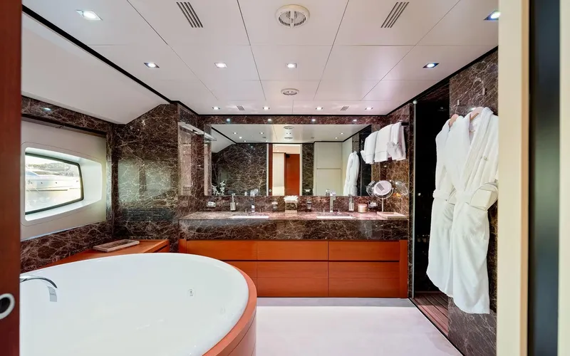 Annamia Yacht Photos Pics ANNAMIA BAGLIETTO 43m