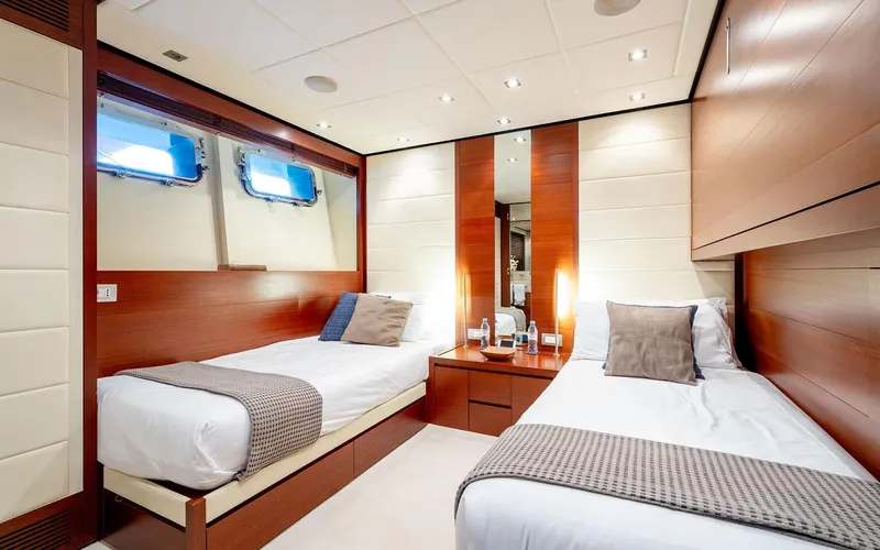 Annamia Yacht Photos Pics ANNAMIA BAGLIETTO 43m