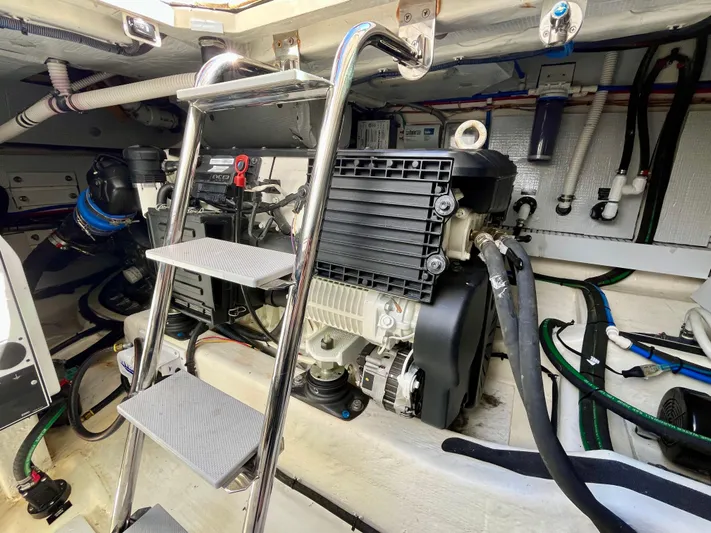 Calamity Jane Yacht Photos Pics 