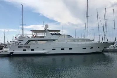 1983 Versilcraft Heesen 32
