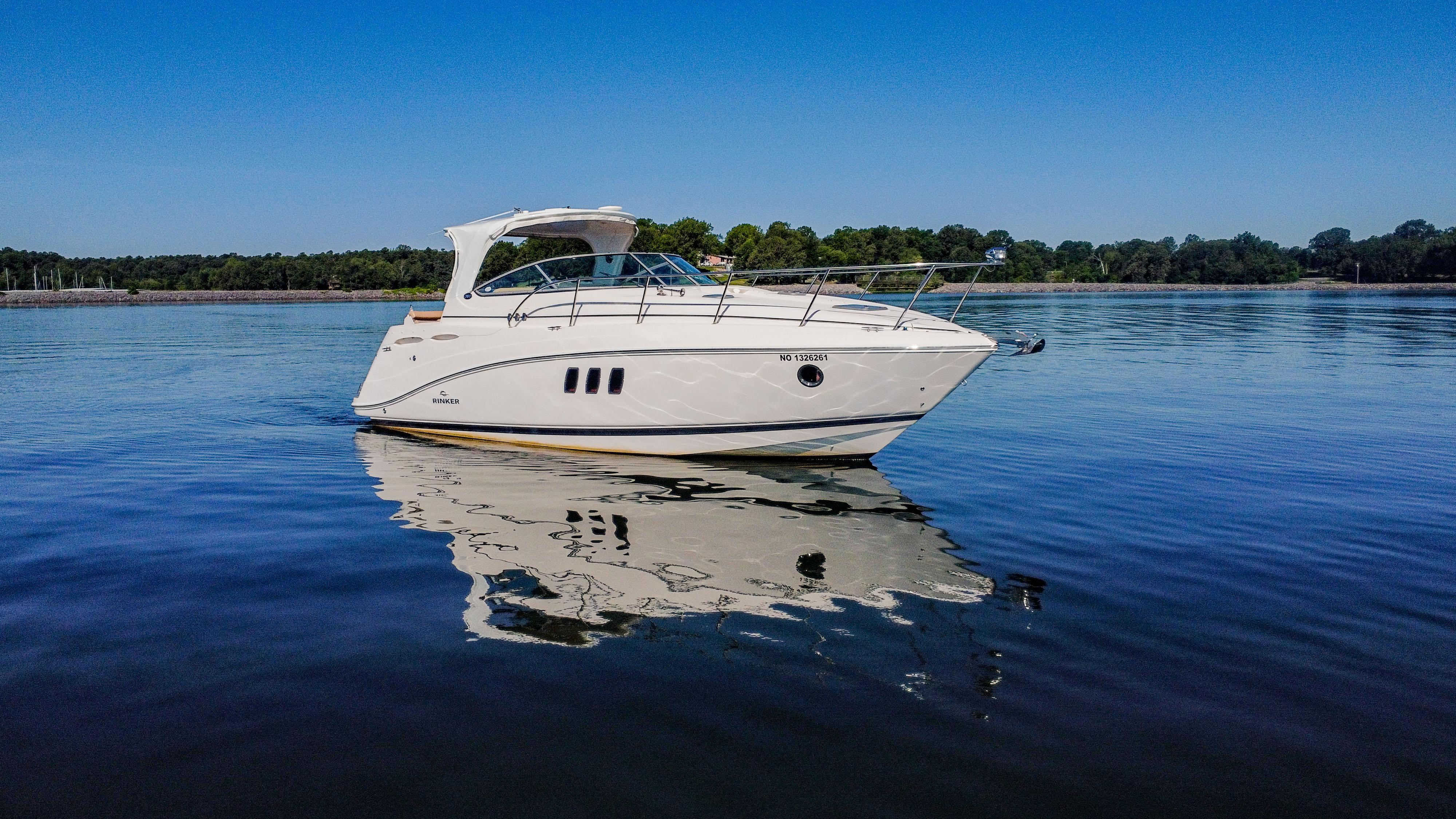 2009 Rinker 360 Express Cruiser Express Cruiser for sale - YachtWorld