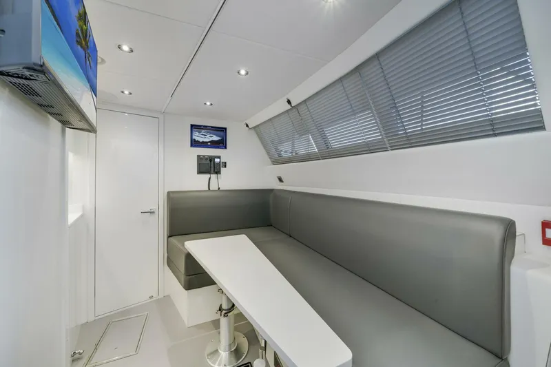  Yacht Photos Pics 2025 Sunseeker 95 Yacht - Image 80